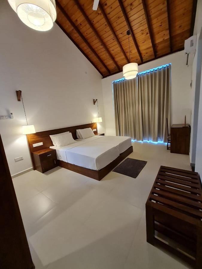 Villa Siri Tropical Retreat Hikkaduwa Esterno foto