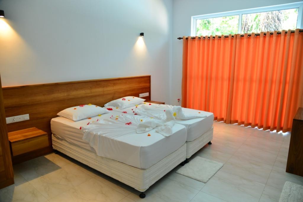 Villa Siri Tropical Retreat Hikkaduwa Esterno foto